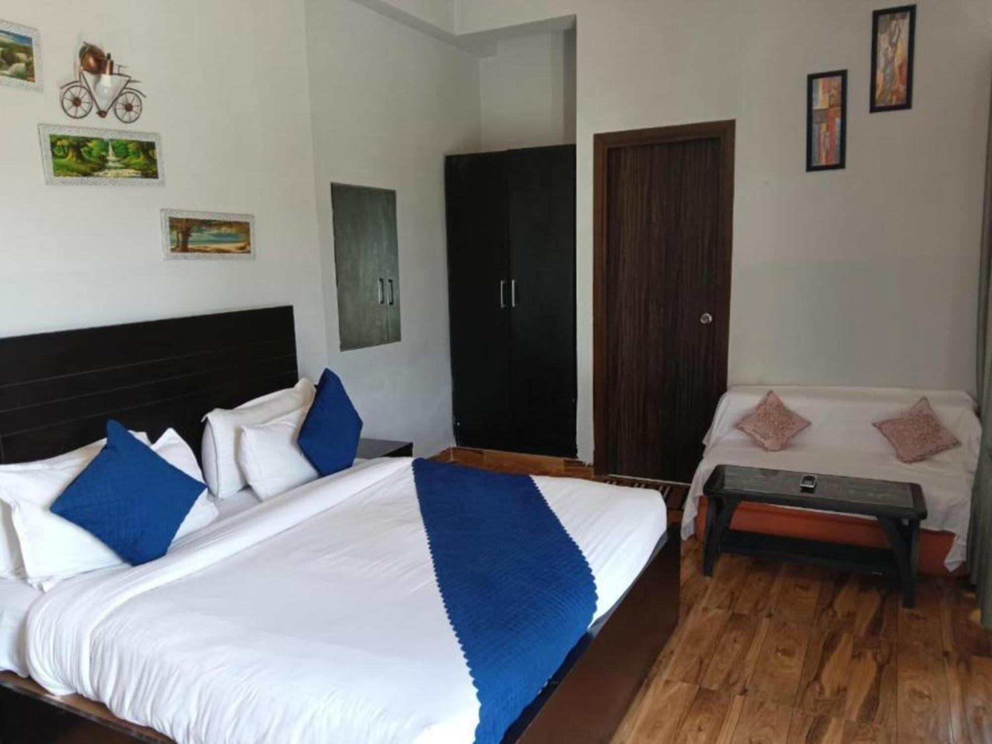 Vrindavan Dreams Hotel And Suites Kültér fotó