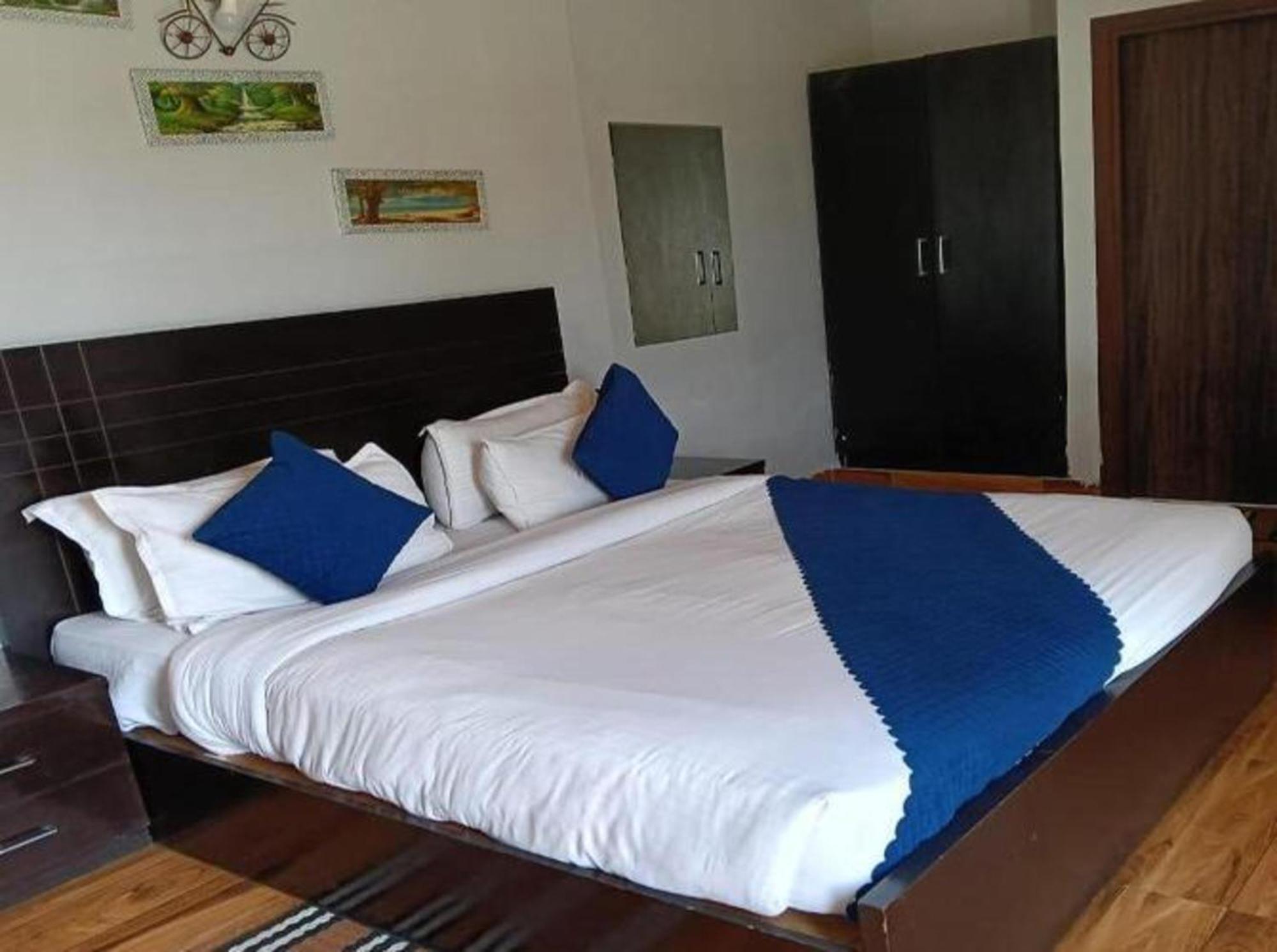 Vrindavan Dreams Hotel And Suites Kültér fotó