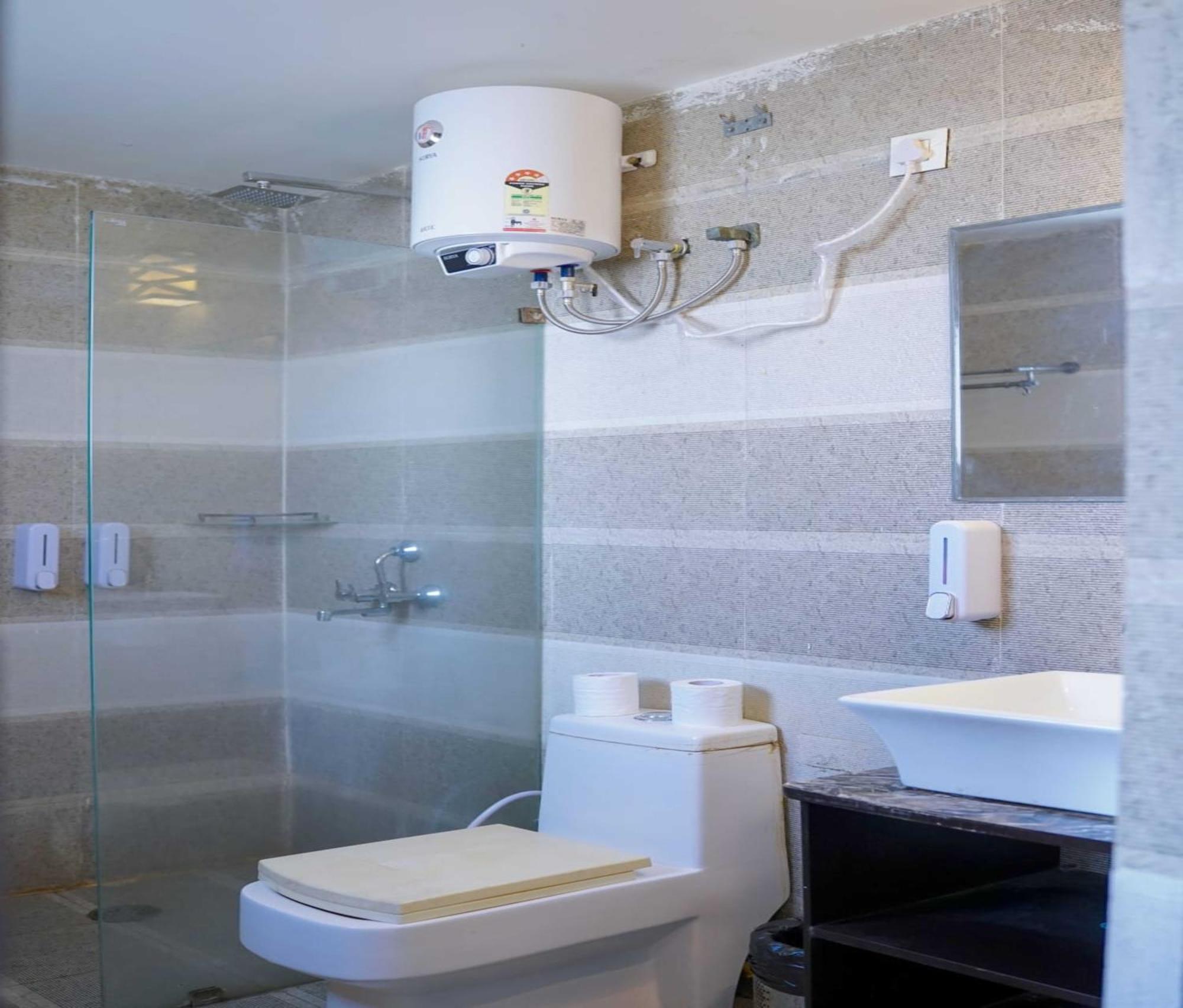 Vrindavan Dreams Hotel And Suites Kültér fotó
